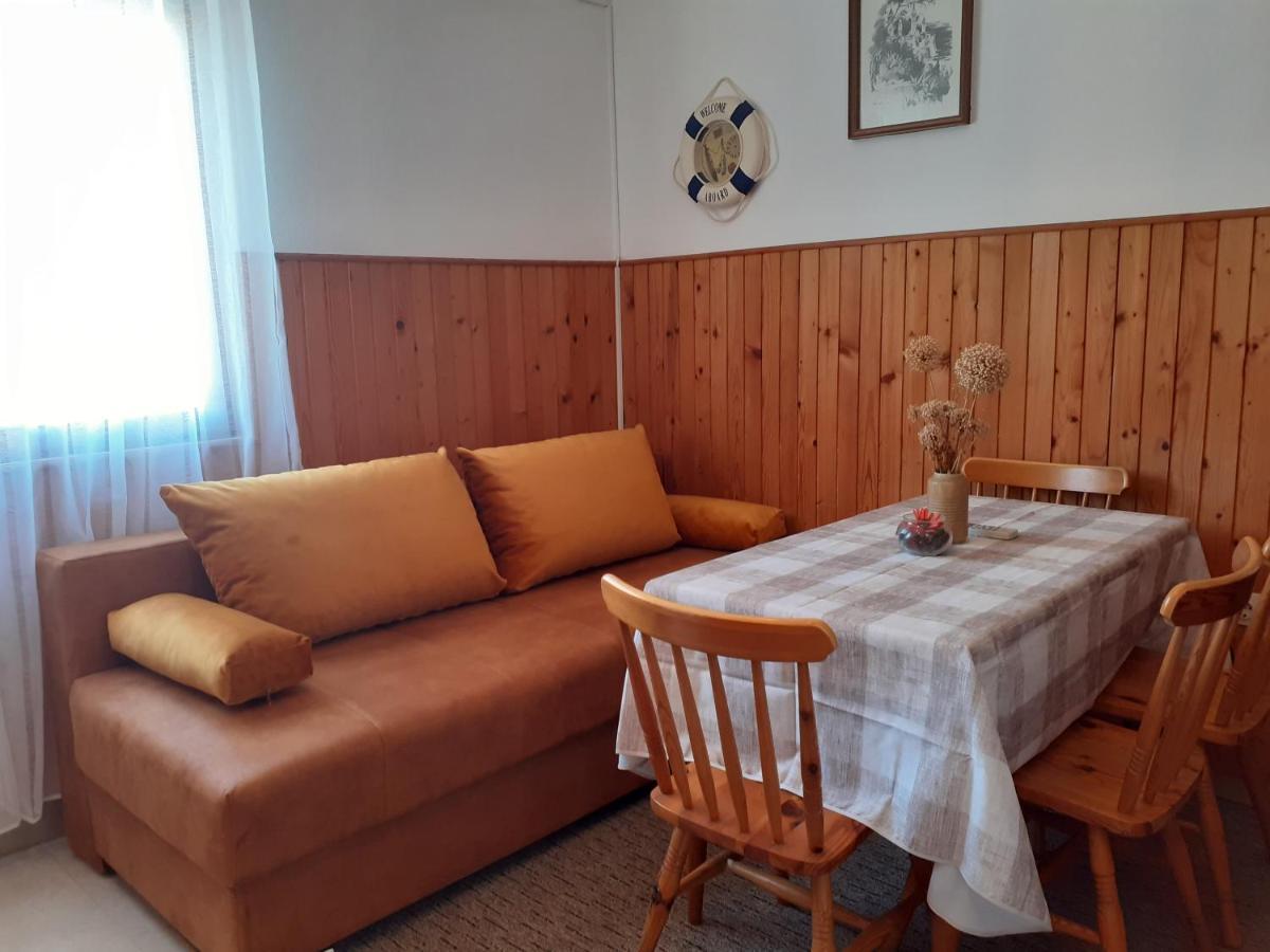 Apartment Simunec Malinska Eksteriør billede